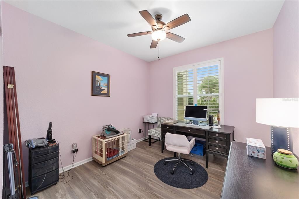 Active With Contract: $398,897 (3 beds, 2 baths, 1958 Square Feet)