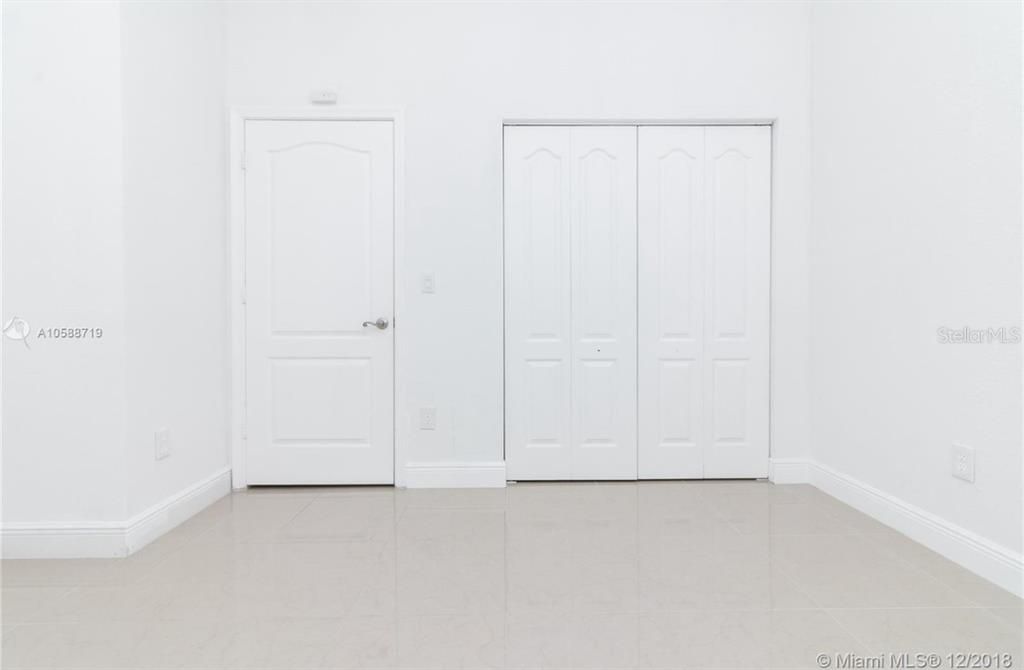 For Rent: $3,000 (3 beds, 2 baths, 1402 Square Feet)