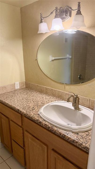 For Rent: $2,150 (2 beds, 2 baths, 1200 Square Feet)