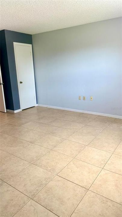 For Rent: $2,150 (2 beds, 2 baths, 1200 Square Feet)