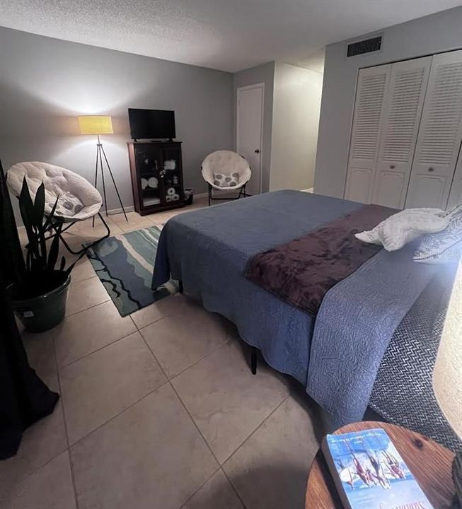 For Rent: $2,150 (2 beds, 2 baths, 1200 Square Feet)