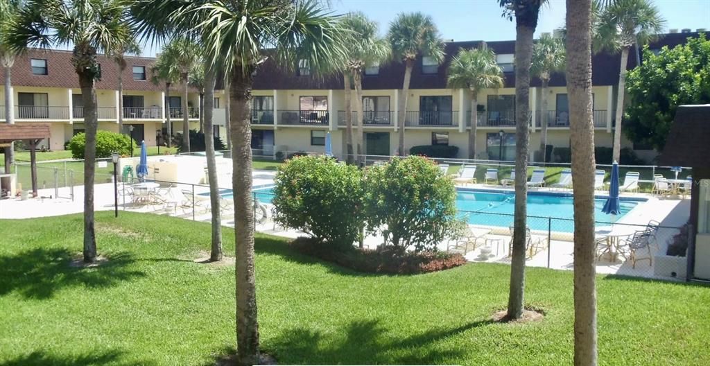 For Rent: $2,150 (2 beds, 2 baths, 1200 Square Feet)