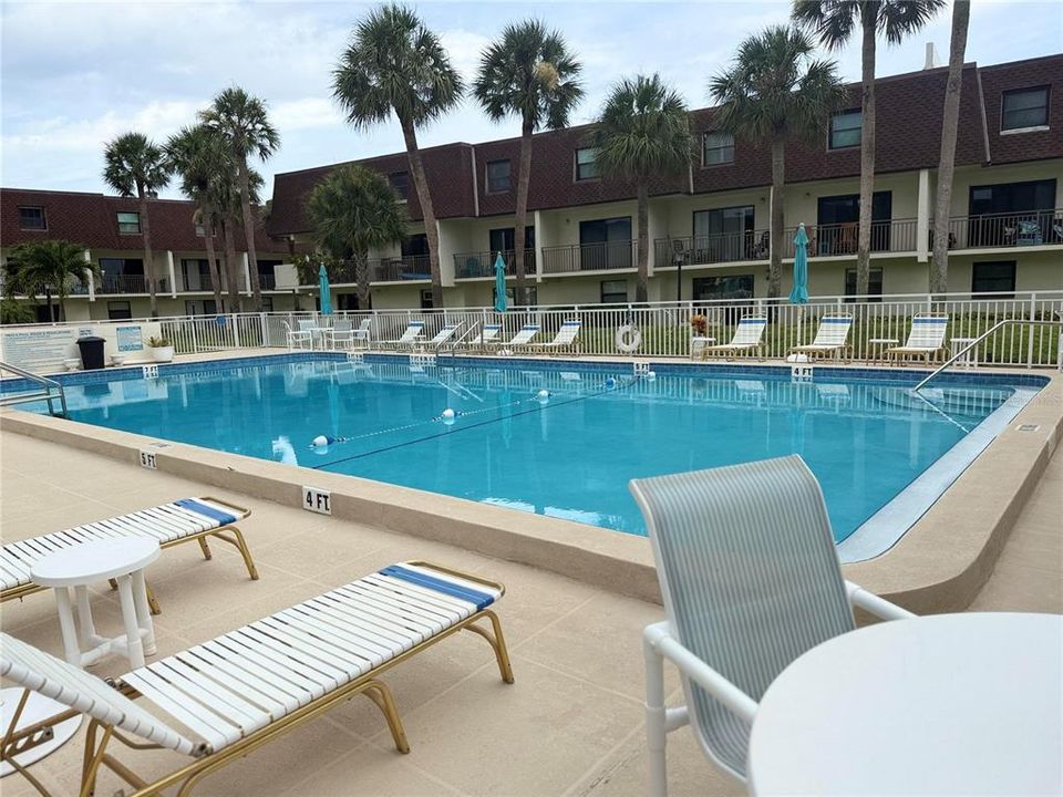 For Rent: $2,150 (2 beds, 2 baths, 1200 Square Feet)