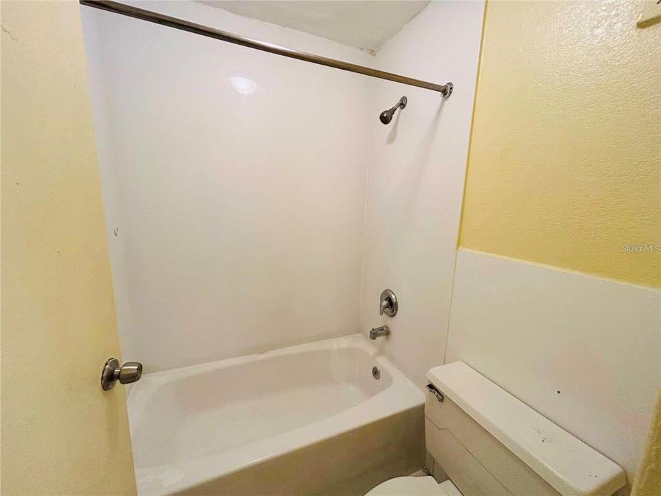 For Sale: $64,900 (1 beds, 1 baths, 276 Square Feet)