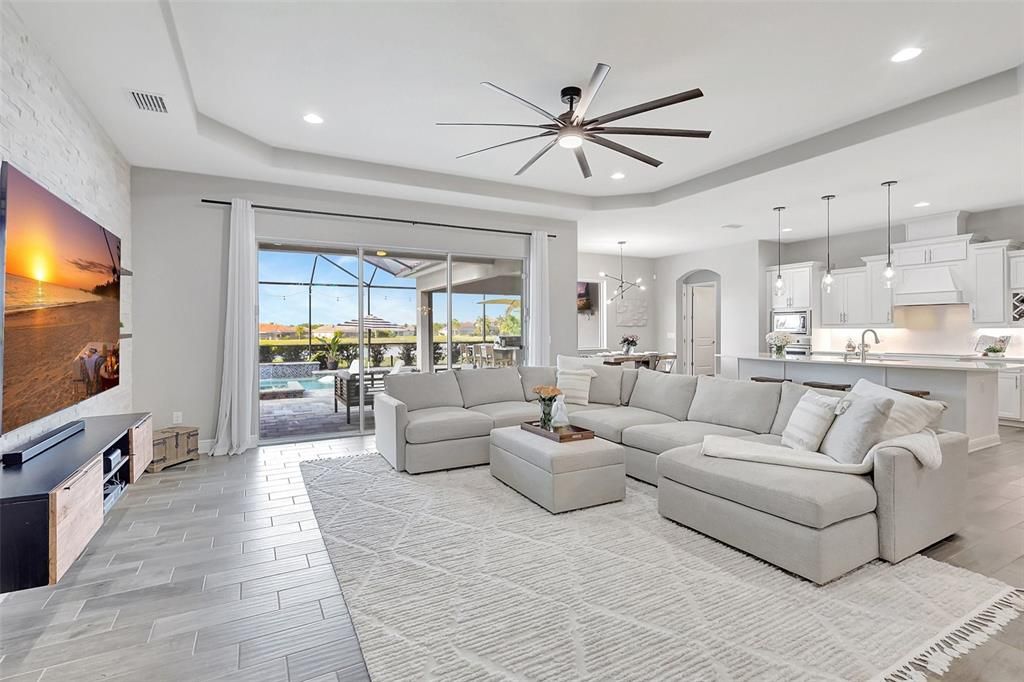 Active With Contract: $1,100,000 (4 beds, 4 baths, 3138 Square Feet)