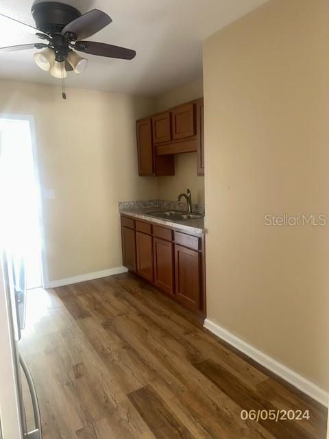 For Rent: $1,250 (2 beds, 1 baths, 784 Square Feet)