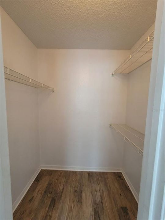 For Rent: $1,700 (2 beds, 2 baths, 934 Square Feet)