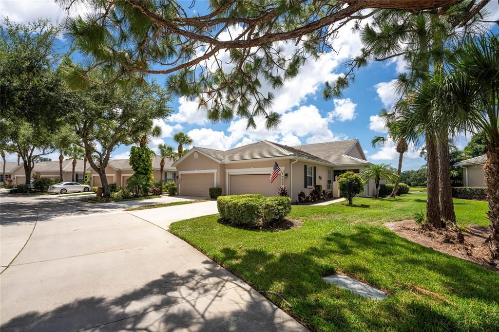 For Sale: $420,000 (3 beds, 2 baths, 1614 Square Feet)