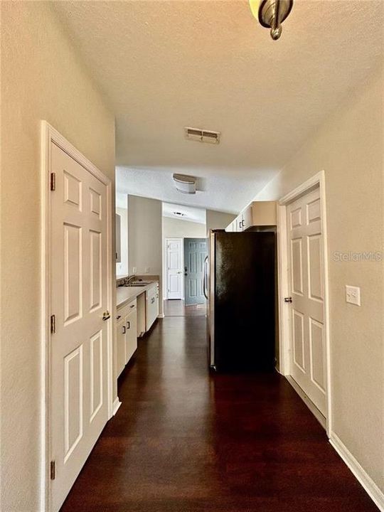 For Rent: $2,000 (3 beds, 2 baths, 1108 Square Feet)