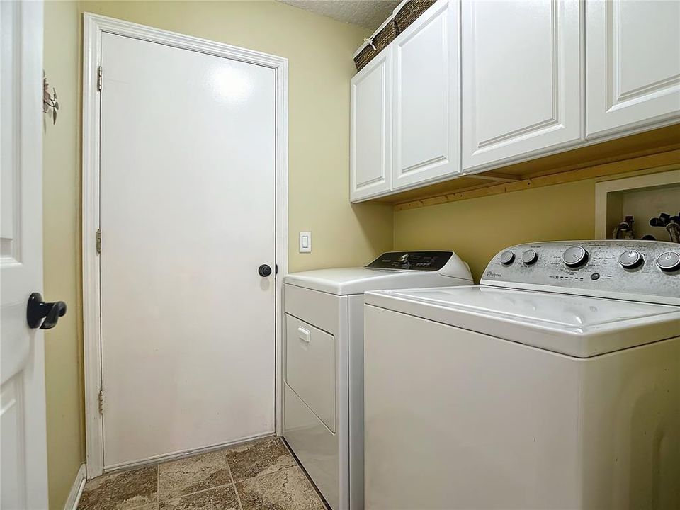 For Sale: $539,500 (3 beds, 2 baths, 1381 Square Feet)