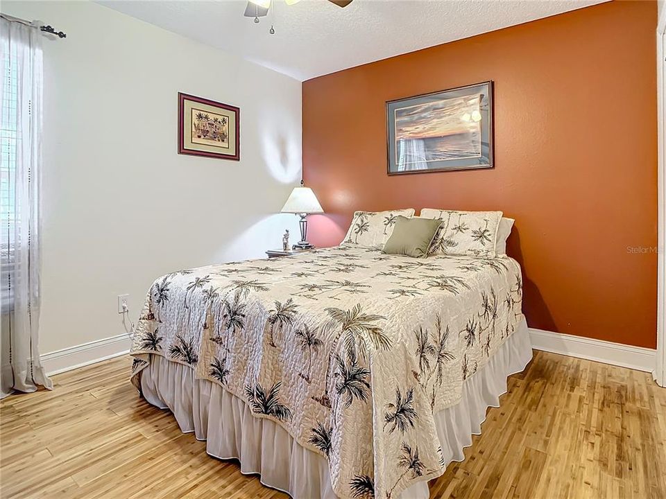 For Sale: $539,500 (3 beds, 2 baths, 1381 Square Feet)