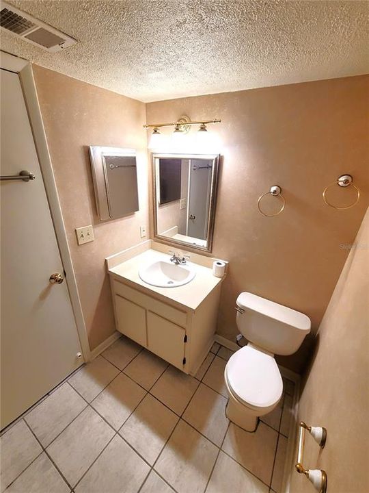 2nd bathroom