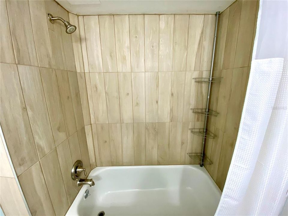 Active With Contract: $150,000 (0 beds, 1 baths, 441 Square Feet)