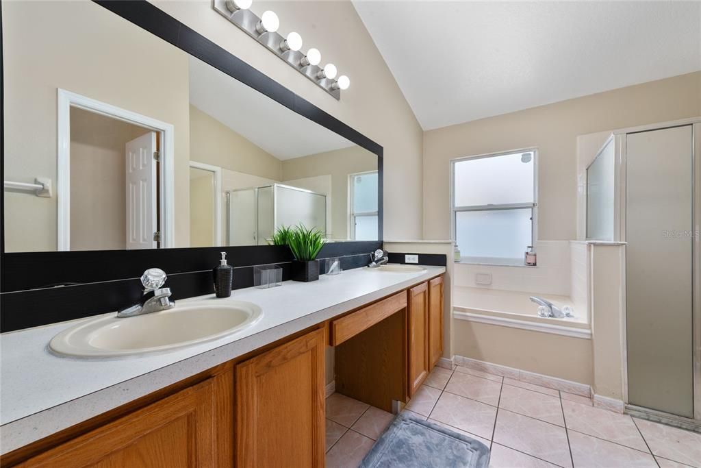 Active With Contract: $3,150 (4 beds, 2 baths, 1809 Square Feet)