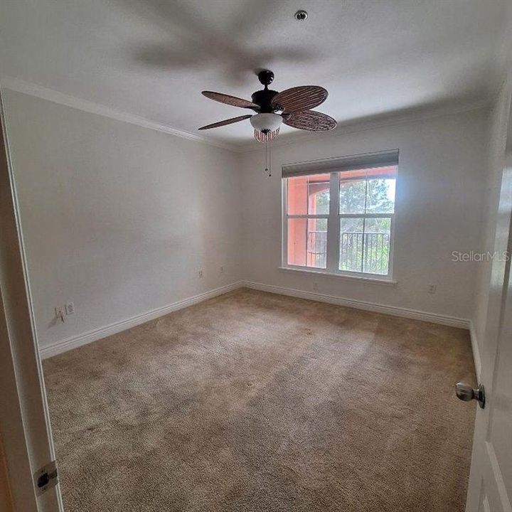 For Rent: $1,750 (1 beds, 1 baths, 890 Square Feet)