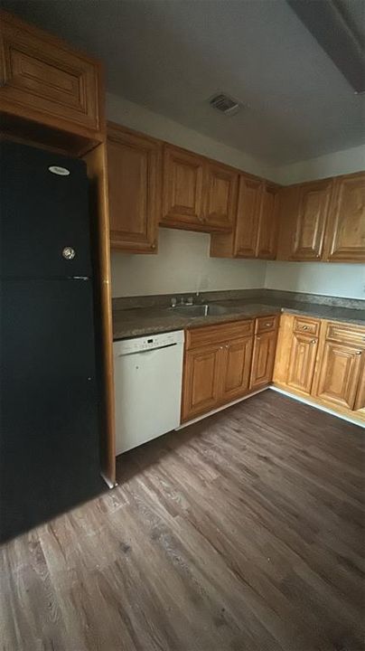 For Sale: $162,000 (2 beds, 2 baths, 1165 Square Feet)