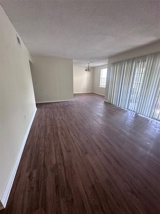 For Sale: $162,000 (2 beds, 2 baths, 1165 Square Feet)