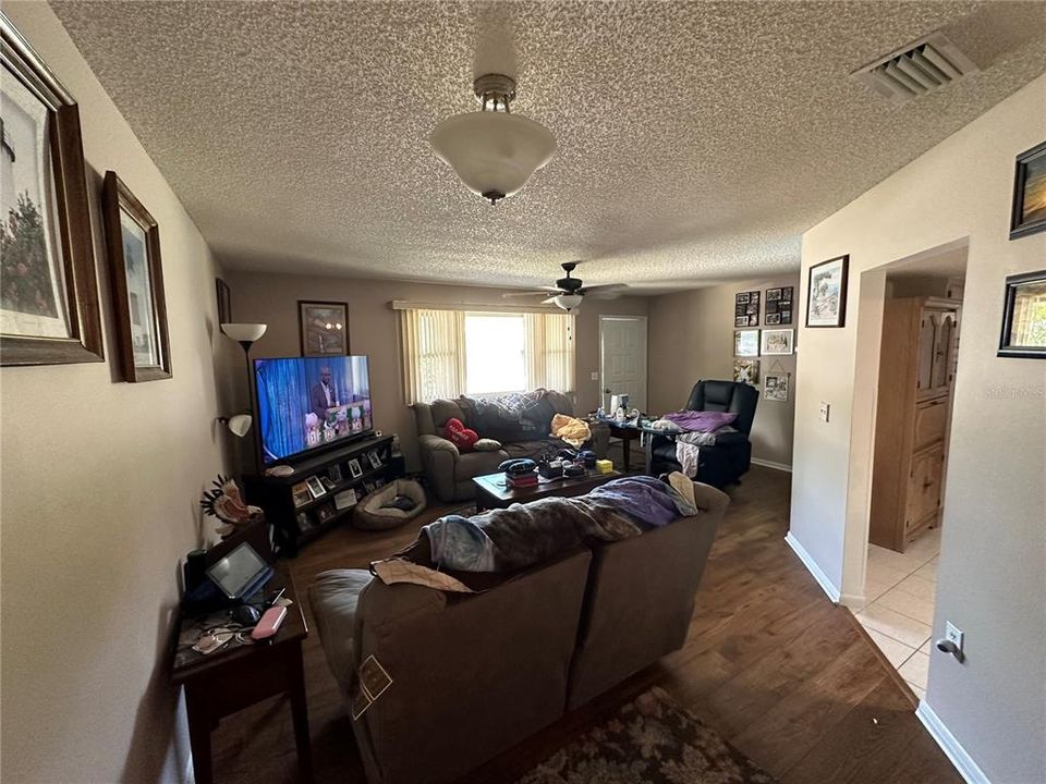 For Sale: $209,000 (2 beds, 2 baths, 1224 Square Feet)