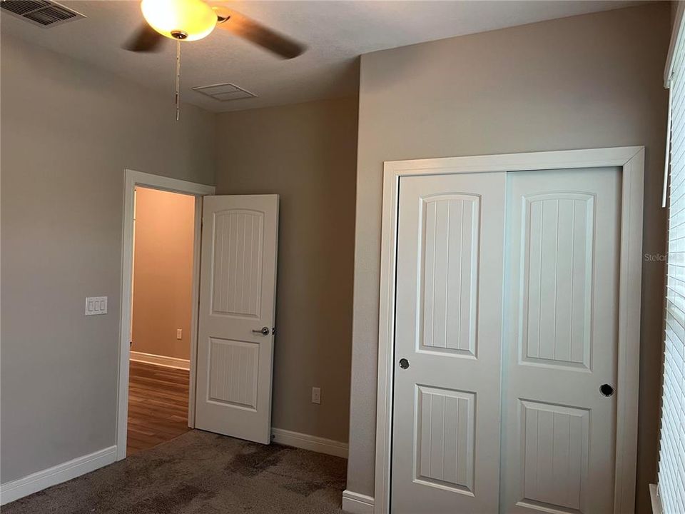 For Rent: $2,400 (4 beds, 2 baths, 1916 Square Feet)