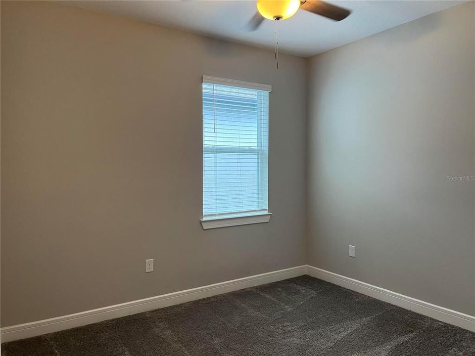 For Rent: $2,400 (4 beds, 2 baths, 1916 Square Feet)