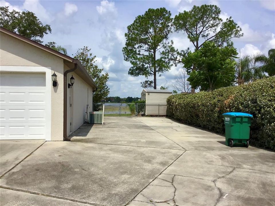 For Sale: $360,000 (3 beds, 2 baths, 1903 Square Feet)