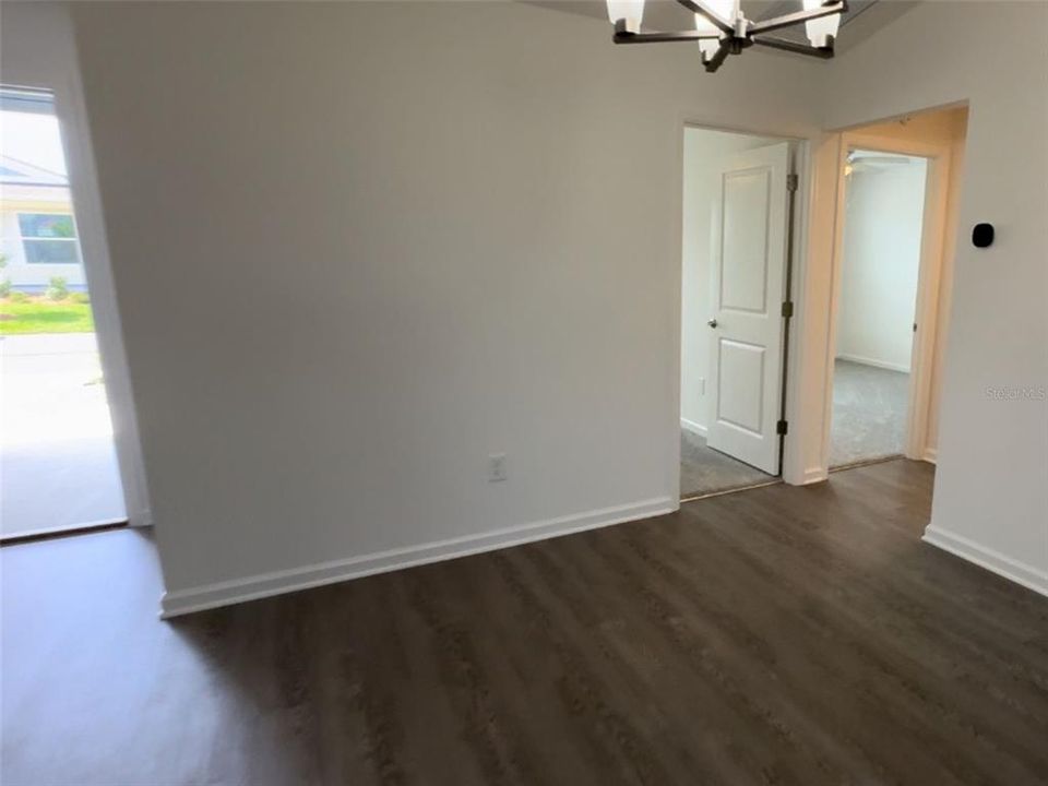 For Rent: $2,500 (3 beds, 2 baths, 1597 Square Feet)