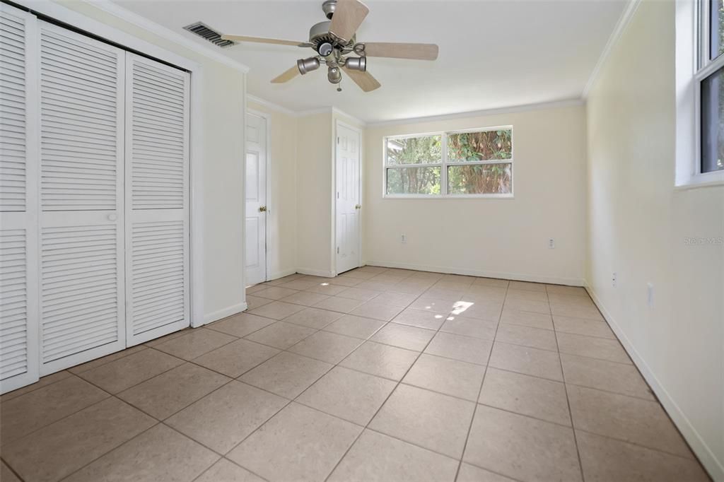 Active With Contract: $285,000 (3 beds, 2 baths, 1056 Square Feet)