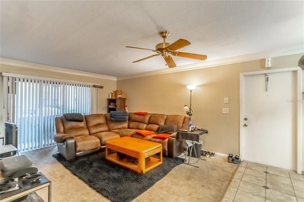 For Sale: $224,900 (2 beds, 2 baths, 1048 Square Feet)