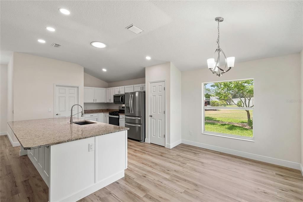 Kitchen Breakfast Area