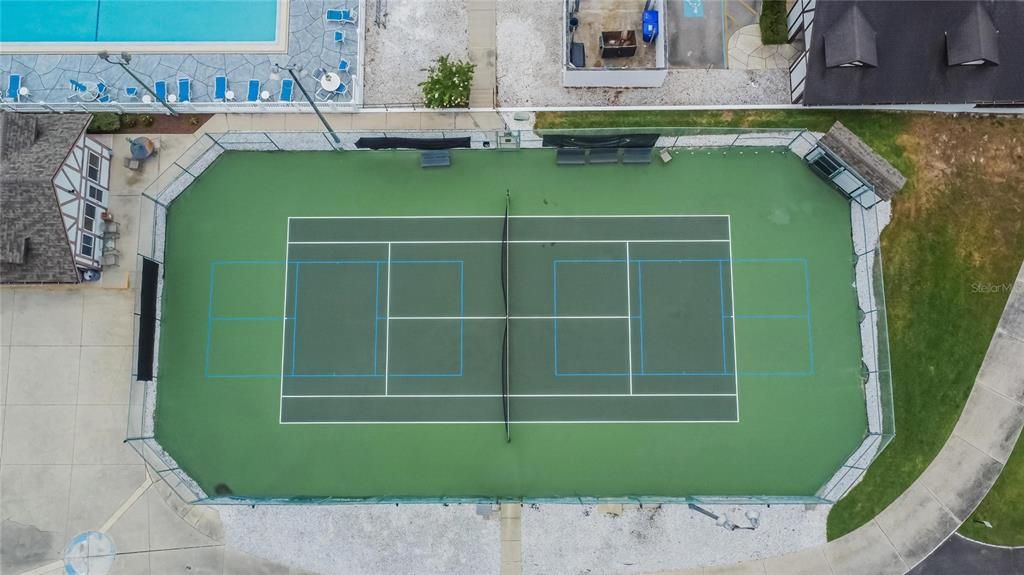 TENNIS / PICKLEBALL COURT