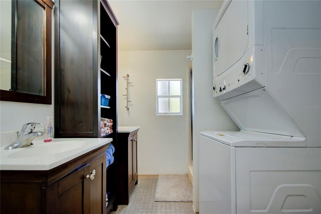 bath/laundry in 2 bedroom unit