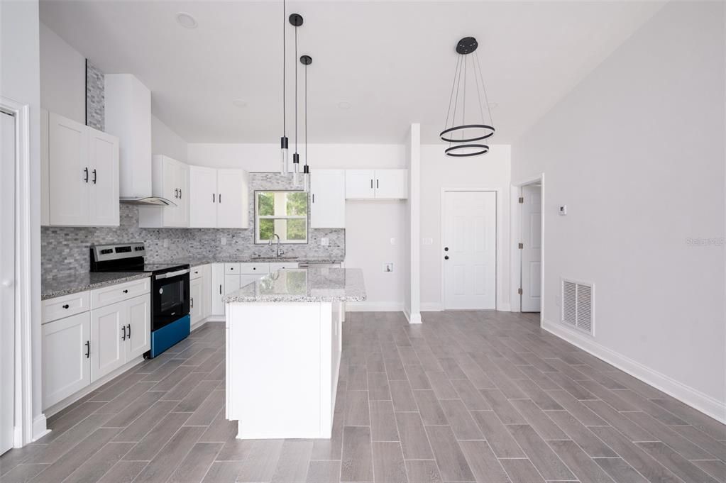 For Sale: $304,990 (3 beds, 2 baths, 1348 Square Feet)