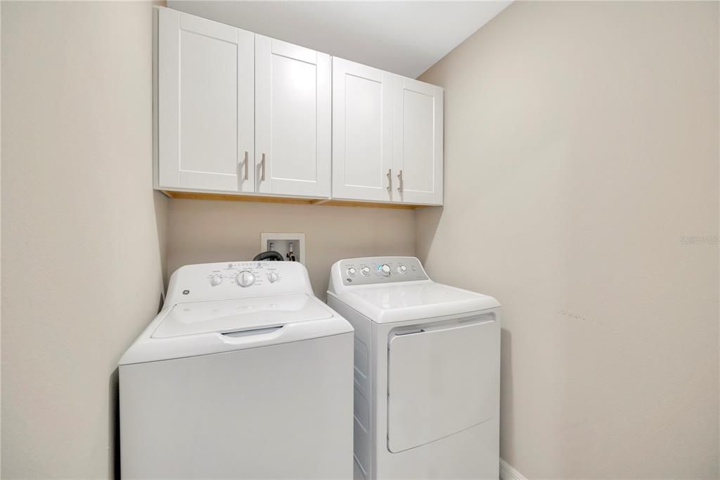 For Sale: $299,900 (2 beds, 2 baths, 1541 Square Feet)