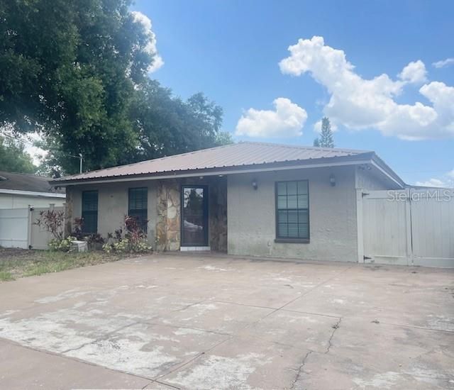 For Rent: $3,000 (3 beds, 2 baths, 1582 Square Feet)