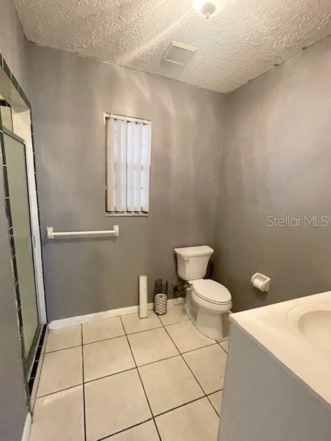 For Rent: $3,000 (3 beds, 2 baths, 1582 Square Feet)