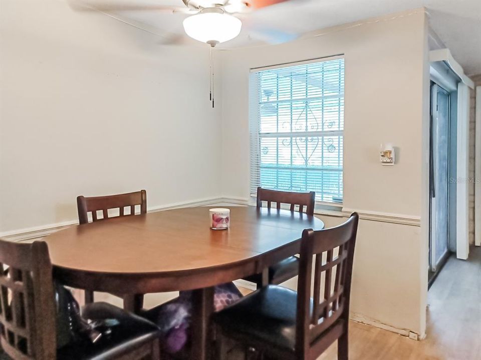 For Sale: $297,000 (3 beds, 2 baths, 1667 Square Feet)