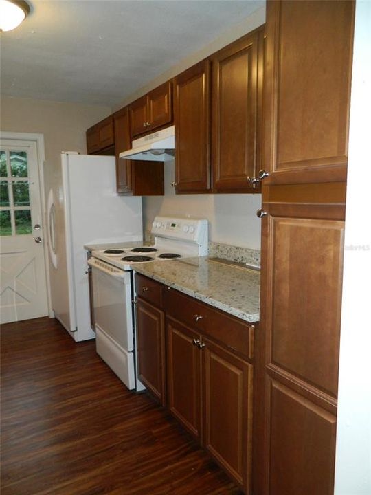 For Rent: $1,875 (4 beds, 2 baths, 1320 Square Feet)