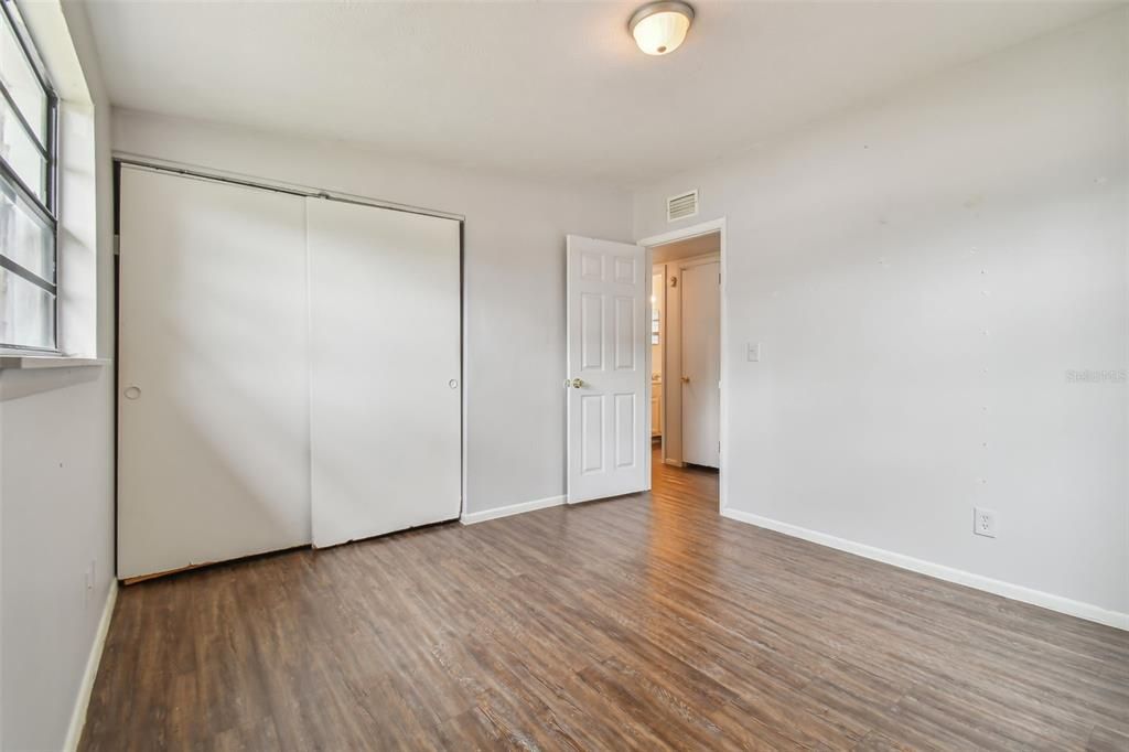 For Sale: $255,000 (3 beds, 1 baths, 1328 Square Feet)