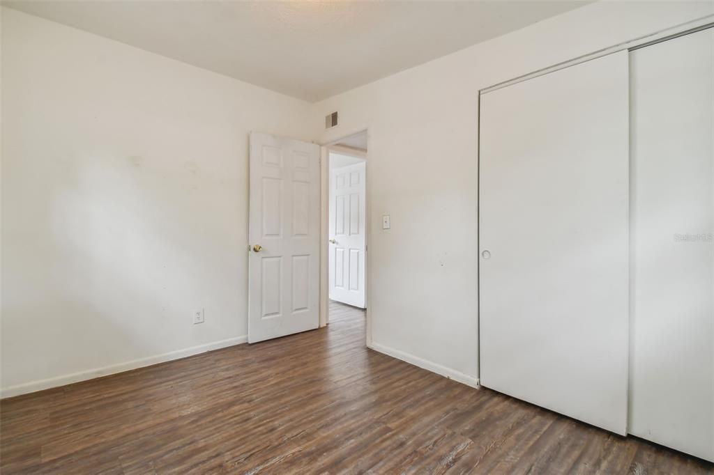 For Sale: $255,000 (3 beds, 1 baths, 1328 Square Feet)