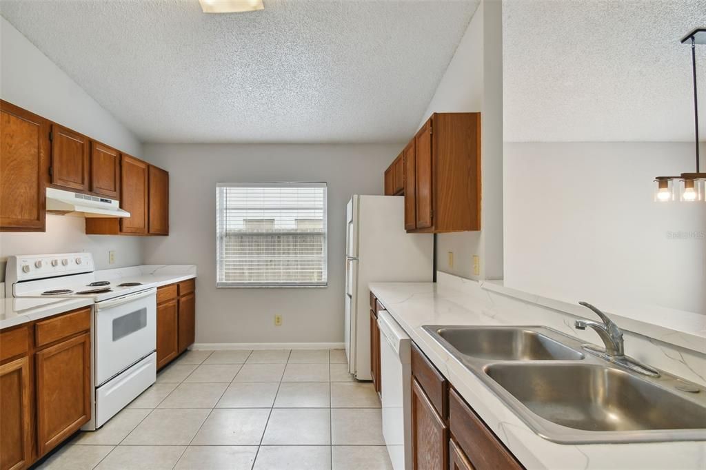 For Sale: $409,000 (3 beds, 2 baths, 1933 Square Feet)