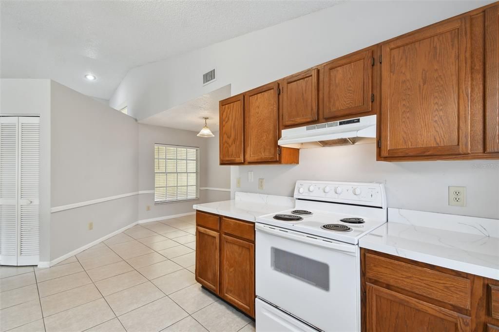 For Sale: $359,000 (3 beds, 2 baths, 1933 Square Feet)