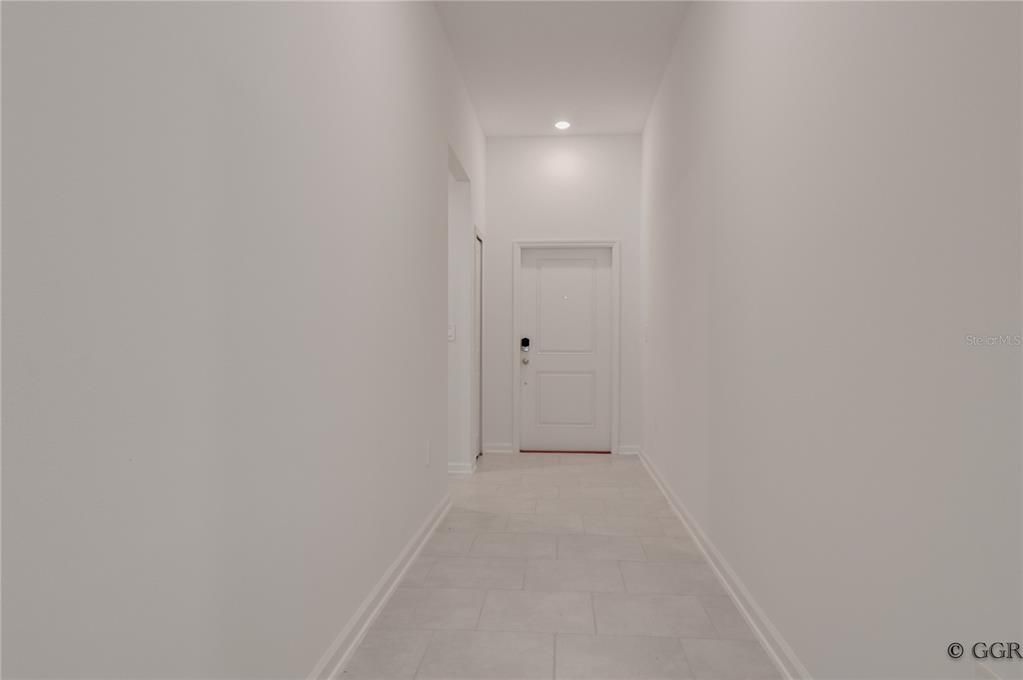 Active With Contract: $2,400 (3 beds, 2 baths, 1554 Square Feet)