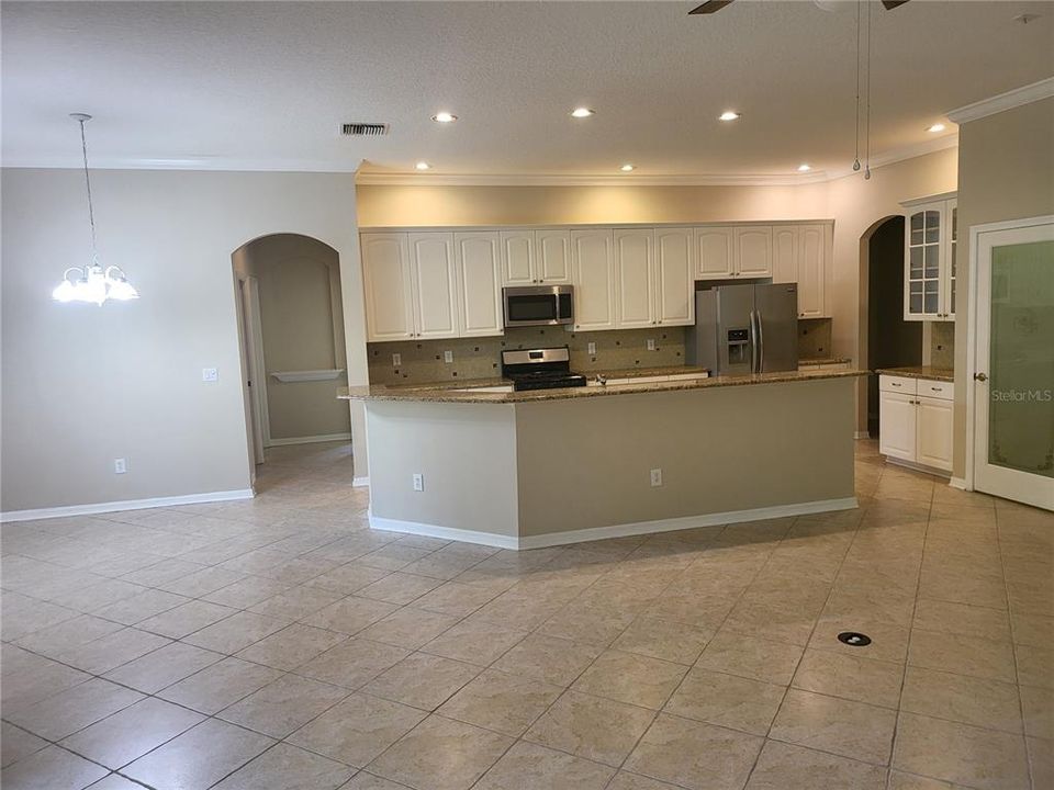 Active With Contract: $3,400 (4 beds, 3 baths, 2655 Square Feet)