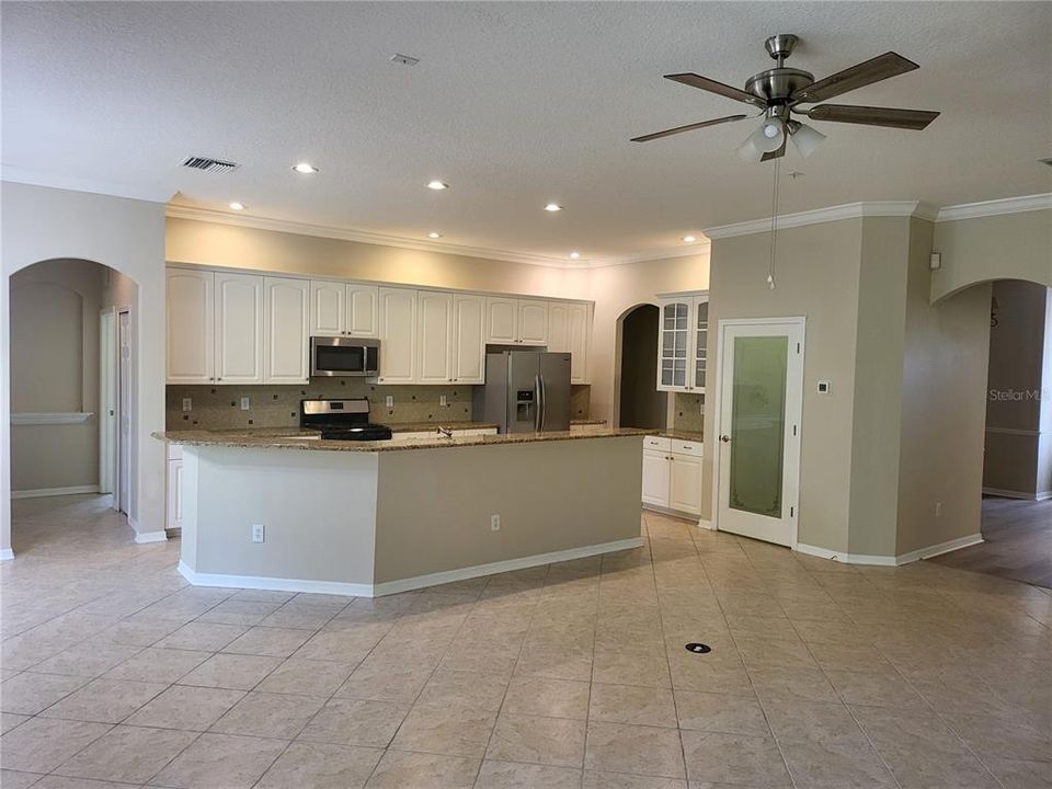 Active With Contract: $3,400 (4 beds, 3 baths, 2655 Square Feet)