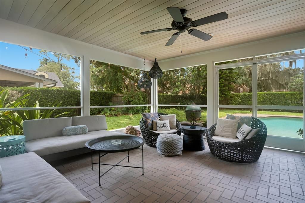 Active With Contract: $1,350,000 (3 beds, 2 baths, 2743 Square Feet)