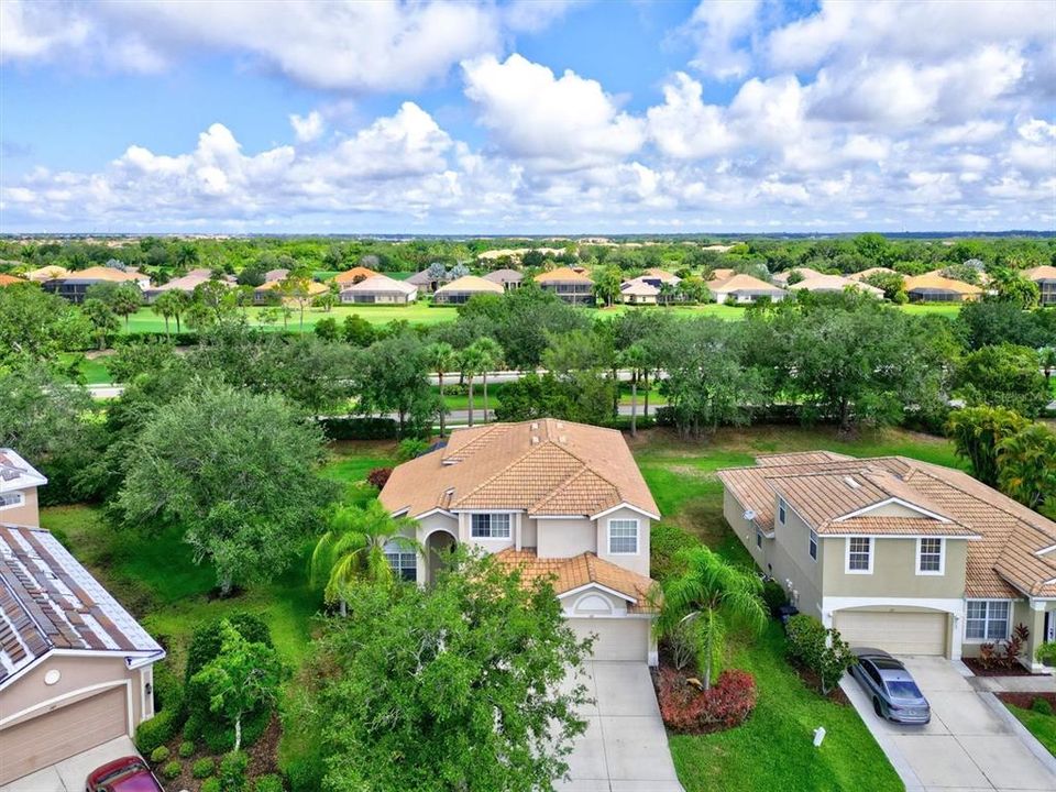 For Sale: $525,000 (4 beds, 2 baths, 2790 Square Feet)