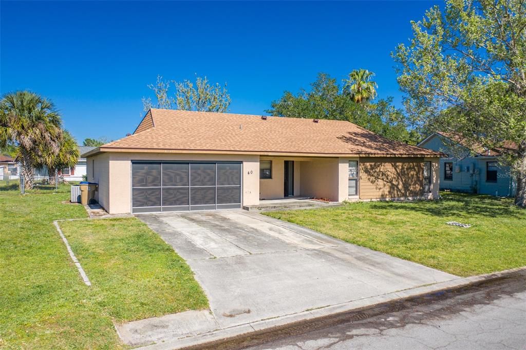 Active With Contract: $385,000 (4 beds, 3 baths, 2208 Square Feet)