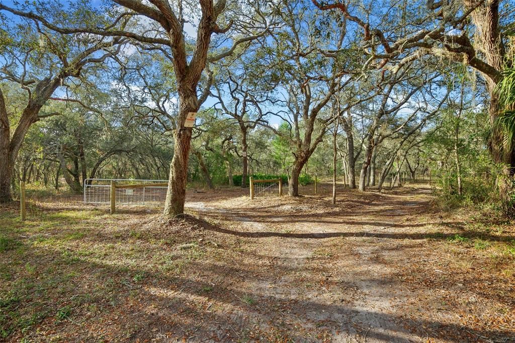 En Venta: $2,325,000 (40.00 acres)