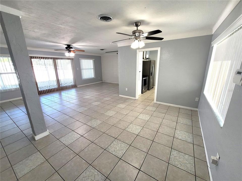 For Rent: $3,000 (3 beds, 2 baths, 1462 Square Feet)