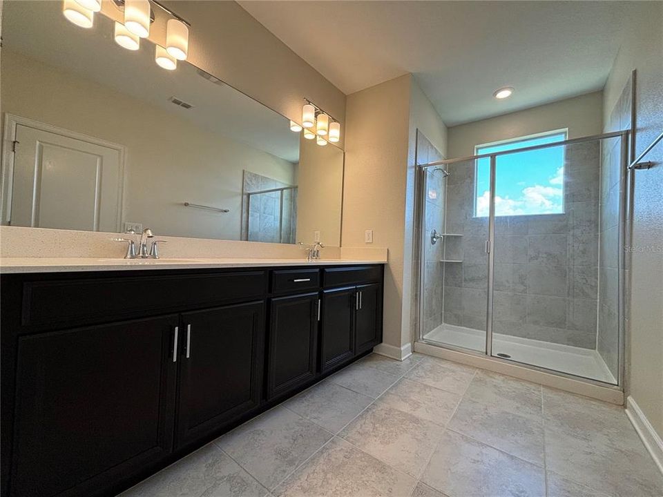 Active With Contract: $2,495 (3 beds, 2 baths, 1797 Square Feet)